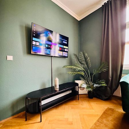 Rebelrents #4 Design Trifft Komfort - Einzigartiges Ferienapartment In Der Nahe Des Hauptbahnhofs Halle  Eksteriør bilde