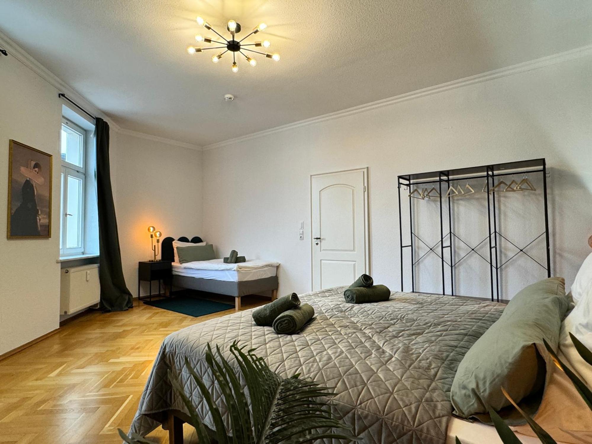 Rebelrents #4 Design Trifft Komfort - Einzigartiges Ferienapartment In Der Nahe Des Hauptbahnhofs Halle  Eksteriør bilde
